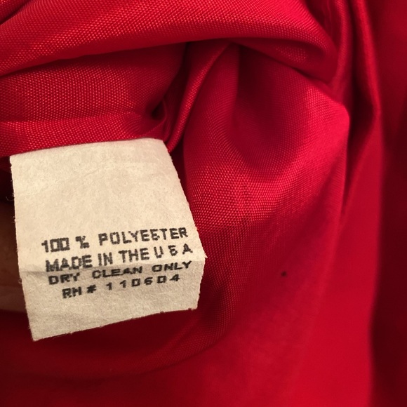 Neiman Marcus exclusive red suit set - Picture 9 of 10